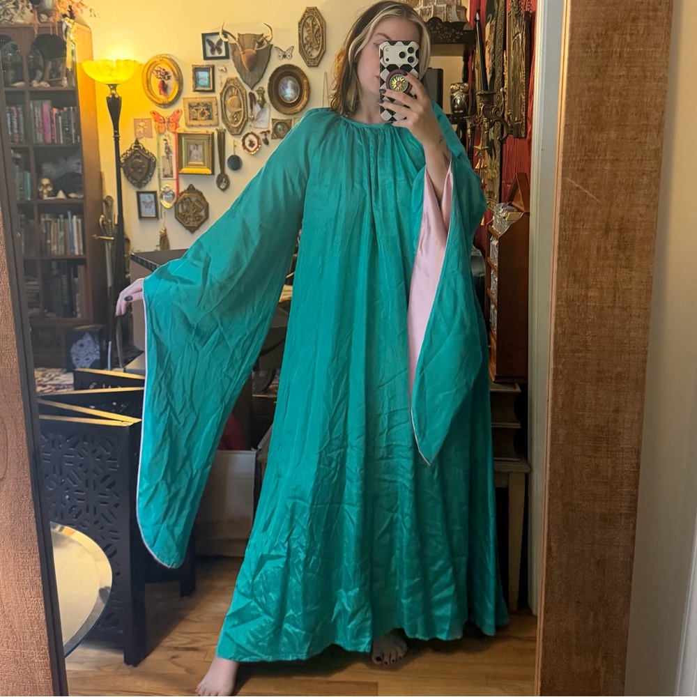Beautiful elven preraphaelite or renaissance chemise